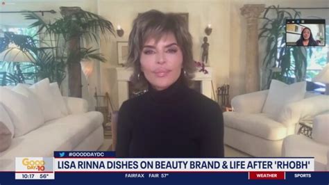 Lisa Rinna, 60, Goes Totally Nude in Mirror Selfie: ‘Celebrate It’